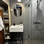 Luxury In The Center Apartment *