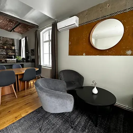 Luxury In The Center